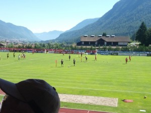 1468917108912-572605905