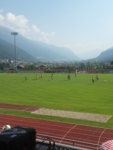 1469002990208708990570